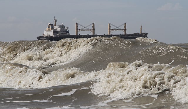 Transportation on the waterways is likely to resume from Sunday morning after a two-day suspension. UNB file photo