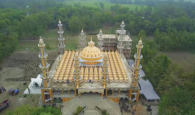 The 201-dome mosque in Tangail, Bangladesh. Photo: Arab News