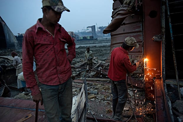 Metal from the ships is reworked and goes to the construction industry. Photo: The Guardian