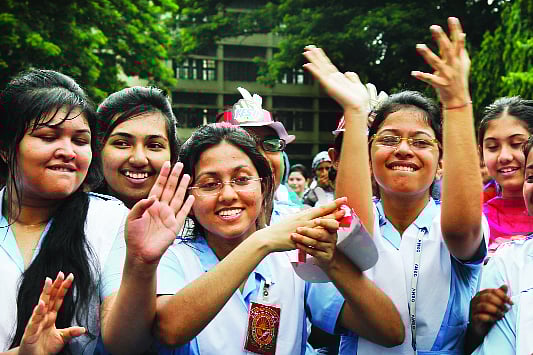 বিশ্ববিদ্যালয় পর্যায়ের ভর্তি পরীক্ষার সাফল্যই এইচএসসির ফলের পূর্ণতা দেবে। ছবি: সাহাদাত পারভেজ