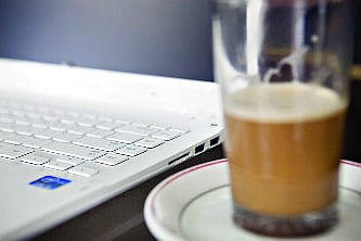 তরল পদার্থ থাক দূরে