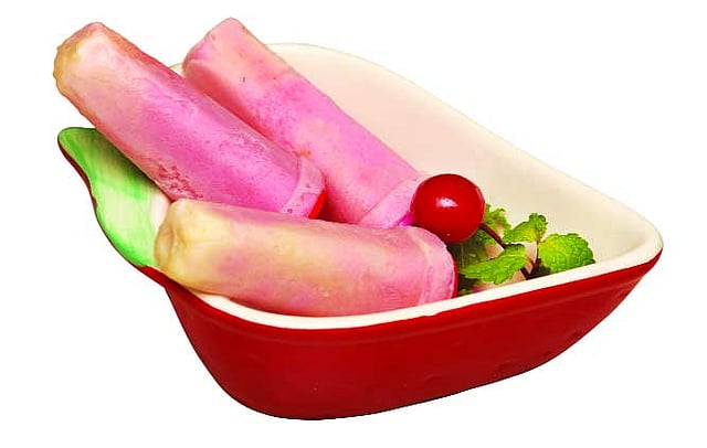 স্ট্রবেরি-মালাই কুলফি