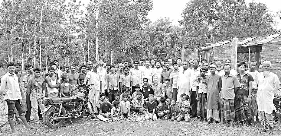 বাংলাদেশের ভেতরে ভারতের এই ছিটমহলবাসীদের কষ্টের কথা কি ভুলে গেছেন মমতা?
