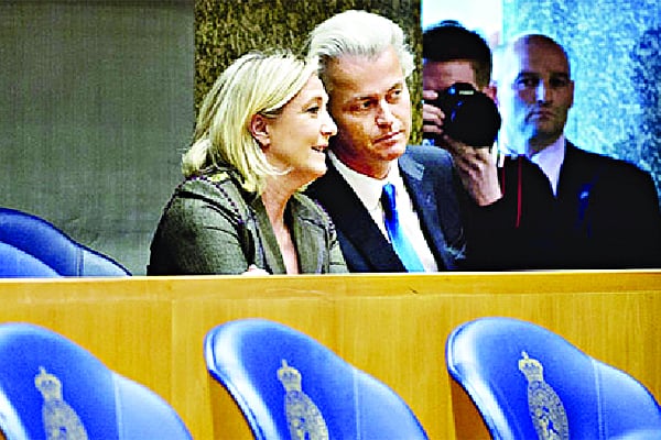 সংবাদ সম্মেলনে লো পেন ও উইল্ডার্স