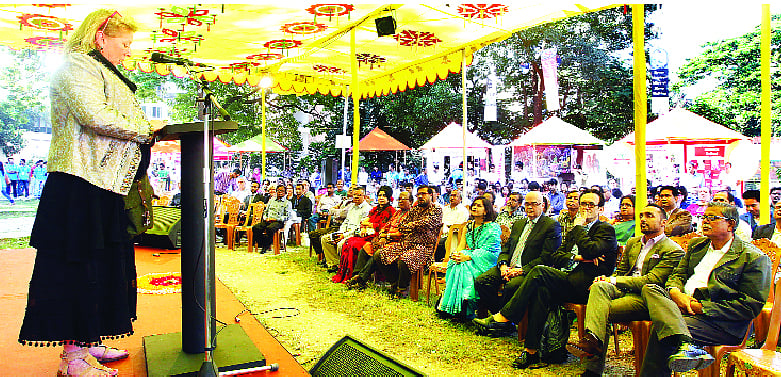 ঢাকায় হে উত্সবের উদ্বোধনী দিনে। ছবি: সাহাদাত পারভেজ