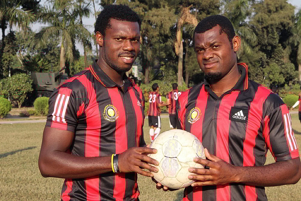 মুক্তিযোদ্ধায় দুই নাইজেরিয়ান সহোদর— এলিটা বেঞ্জামিন ও এলিটা কিংসলে প্রথম আলো