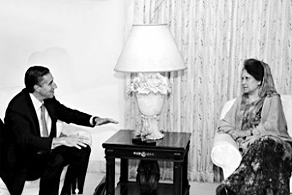 খালেদা জিয়ার সঙ্গে জাতিসংঘের বিশেষ দূত অস্কার ফার্নান্দেজ তারানকো