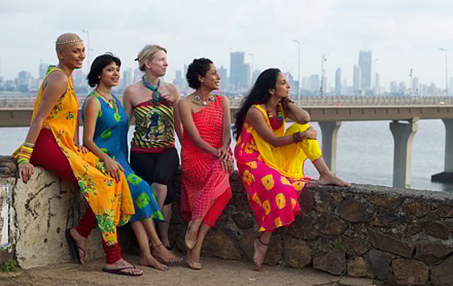 যোগ, সংগীত ও জীবন চৈতন্যের উত্সবে জাম্বালার কয়েকজন অংশগ্রহণকারী