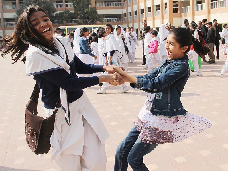 পরীক্ষায় এসেছে কাঙ্ক্ষিত ফল। শিক্ষার্থীদের উচ্ছ্বাস তাই বাঁধনহারা