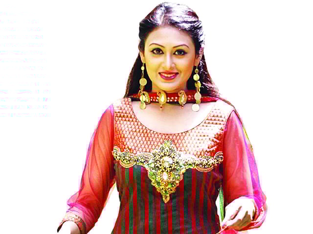 কুসুম শিকদার