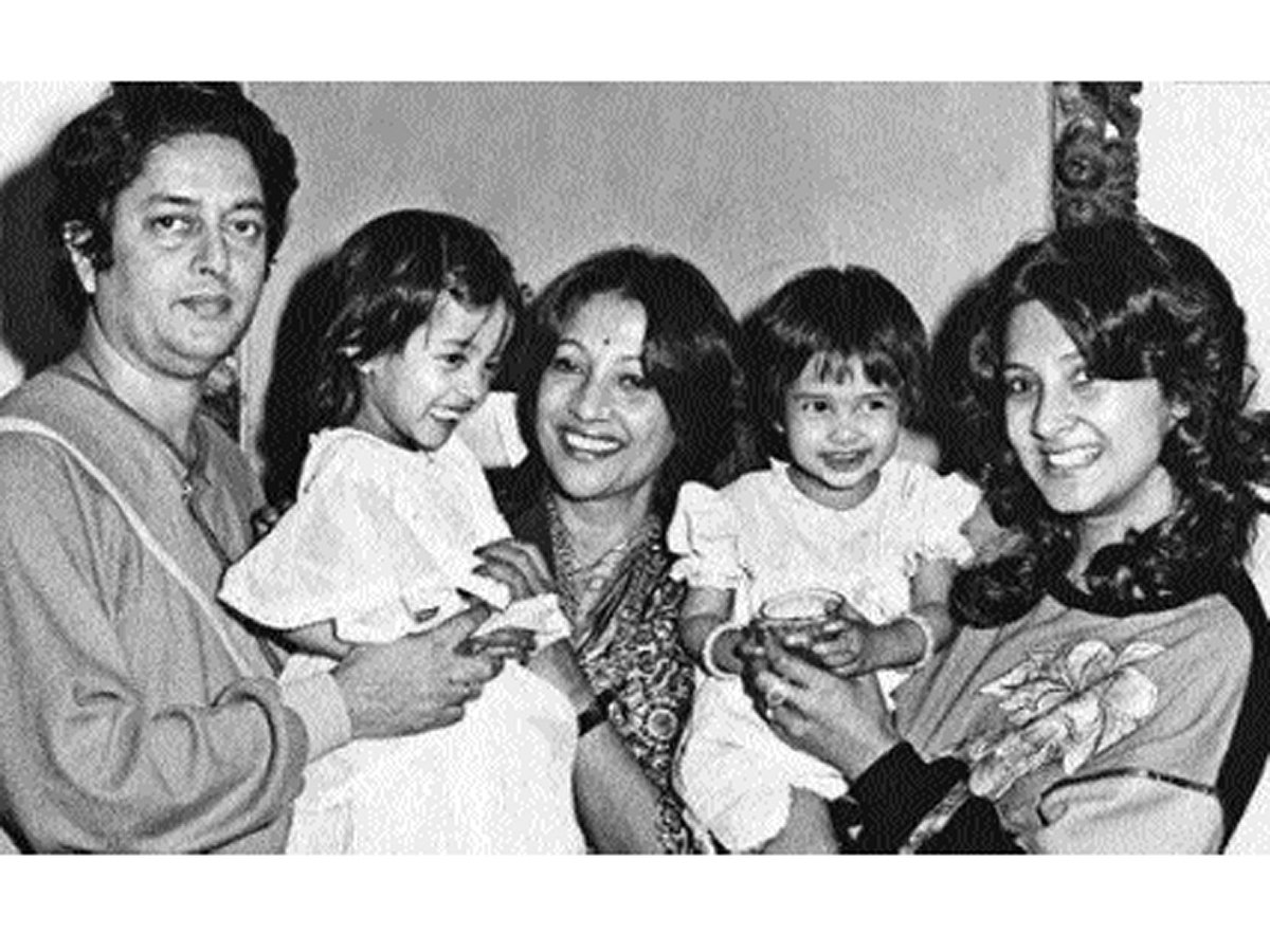 মেয়ে, জামাই ও নাতনিদের সঙ্গে সুচিত্রা সেন