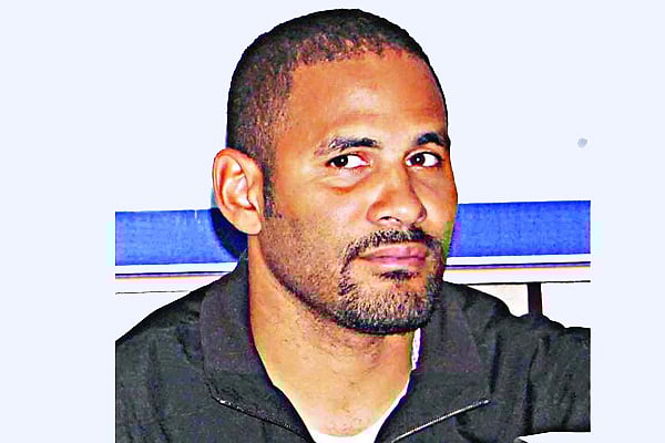 টনি সান্নেহ