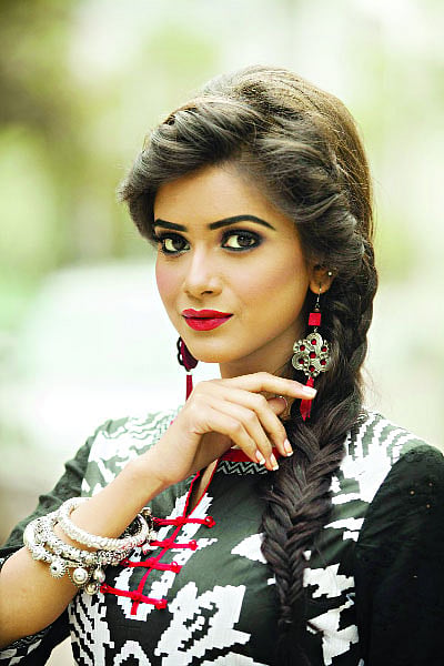 ত্বক ও চুলের যত্নে সব সময় নিজের সঙ্গে মানানসই পণ্য ব্যবহার করুন