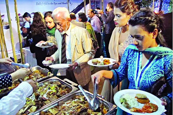 নাম যেমনই হোক, স্বাদে অনন্য কোরিয়ান খাবার