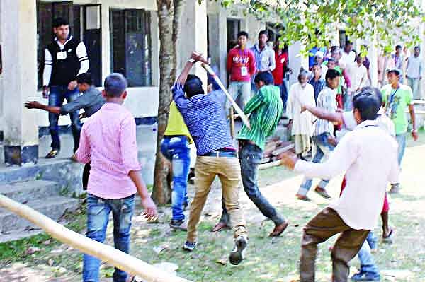 উপজেলা নির্বাচনে অনেক কেন্দ্রে সংঘর্ষ ঘটলেও ইসি ব্যবস্থা নিতে ব্যর্থ হয়েছে