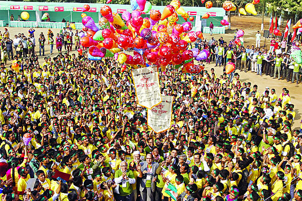 বেলুন উড়িয়ে শুরু হচ্ছে জাতীয় গণিত উত্সব ২০১৪