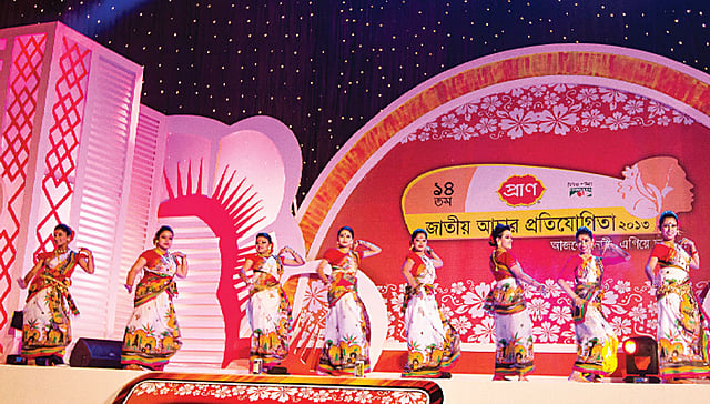 নাচের মাধ্যমে উঠে আসে বাঙালি নারীর জীবনযাপন ৷ ছবি: সৈকত ভদ্র
