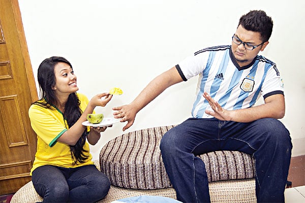 আম বাইরে সবুজ ভেতরে হলুদ৷ রং মিলে গেছে ব্রাজিলের পতাকার সঙ্গে৷ তাই আর্জেন্টিনার সমর্থক ভাই এটি খাবেনই না