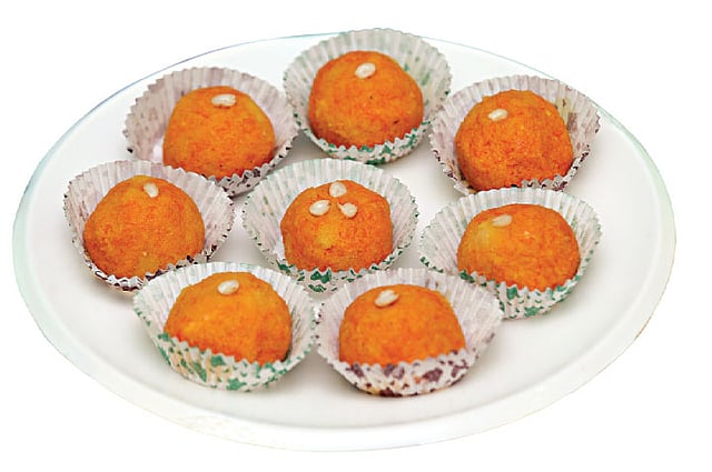 গাজরের লাড্ডু