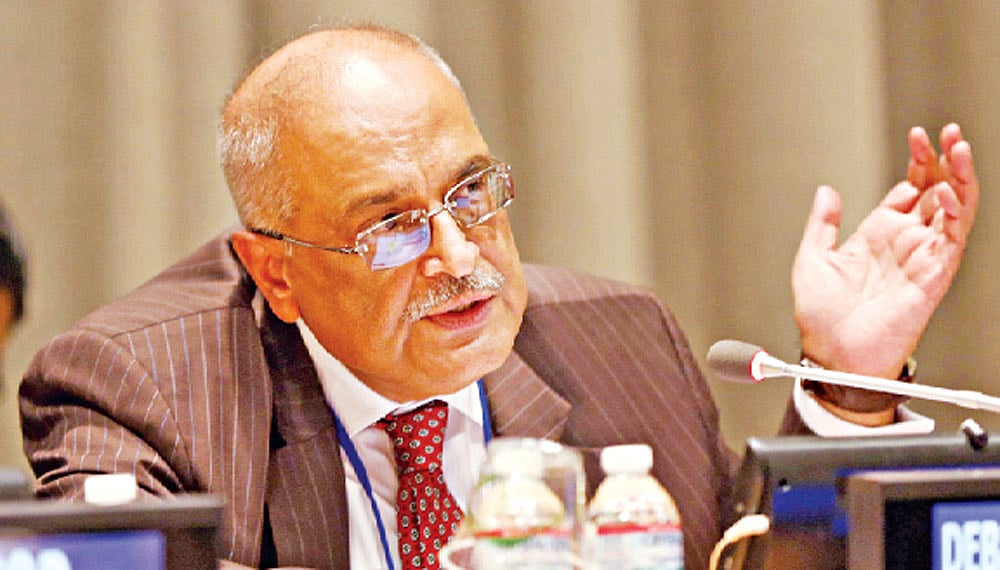 দেবপ্রিয় ভট্টাচার্য। ফাইল ছবি