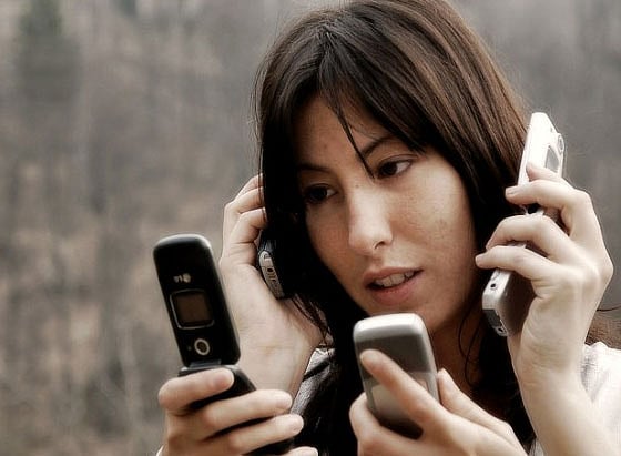 মোবাইল ফোন সব সময় ঠিক জায়গায় আছে কিনা তা নিয়ে মন সব সময় সতর্ক থাকে