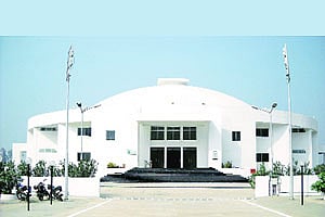 পাটনা থেকে ১০০ কিলোমিটার দুরের এই কনফারেন্স সেন্টারেই  বিশ্বের প্রাচীন বিশ্ববিদ্যালয়ের ক্লাস শুরু হলো আবার। ছবি: সংগৃহীত