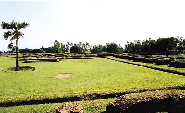 দিনাজপুরের সীতাকোট বিহার