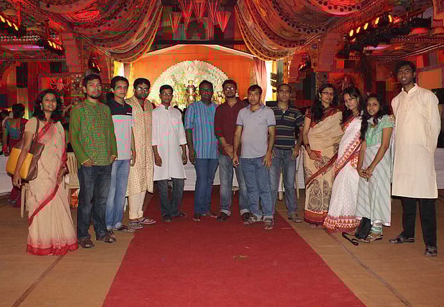 পূজায় বাংলাদেশি শিক্ষার্থীরা