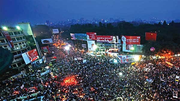 উত্তাল গণজাগরণ মঞ্চ, ফেব্রুয়ারি ২০১৩। ছবি: সুমন ইউসুফ