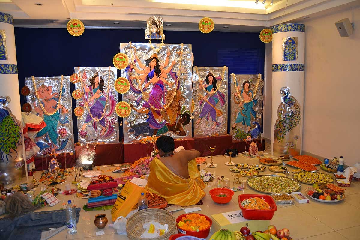 আবুধাবির পূজামণ্ডপ