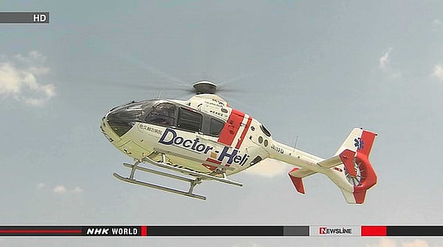 জাপানের একটি হেলিকপ্টার অ্যাম্বুলেন্স