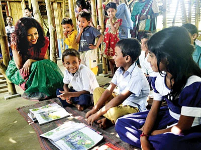 প্রথম গন্তব্য ঋষিপাড়া মন্দির পাঠশালা