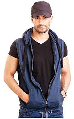 যেকোনো পোশাকই মানিয়ে যাবে শারীরিক গঠন ভালো হলে