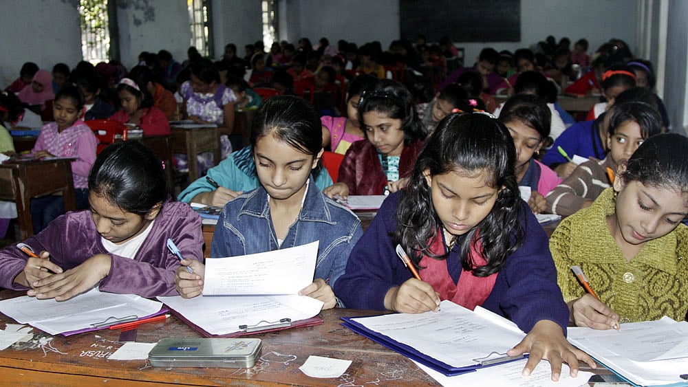 স্কুলে ভর্তিতে ক্যাচমেন্ট এলাকা: শিশুর শৈশব ফিরিয়ে দিতে এটিই একমাত্র পথ