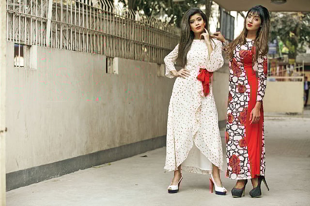 গাউন ধাঁচের পোশাকে থাকছে নানা বৈচিত্র্য