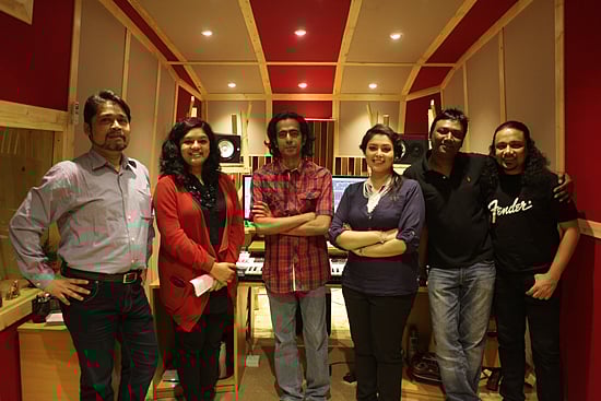 ‘এসপার নয় ওসপার’ মিউজিক ভিডিওর দৃশ্য