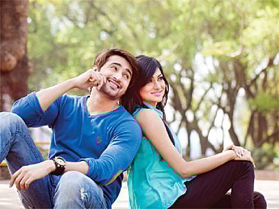 ছবি: কবির হোসেন ও সুমন ইউসুফ মডেল: ফারহান, নাদিয়া, জেরিন ও সোয়েল মেকআপ: রাসেল হোসেন পোশাক: রং