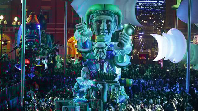 এই মঞ্চটির নাম ‘হিট দ্য রোড রক’। ছবি: এএফপি