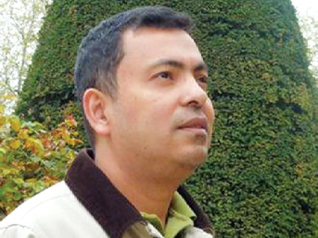 অভিজিৎ রায় l ফেসবুক থেকে নেওয়া ছবি