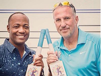 বাংলাদেশের প্রশংসায় লারা–বোথাম। ফাইল ছবি