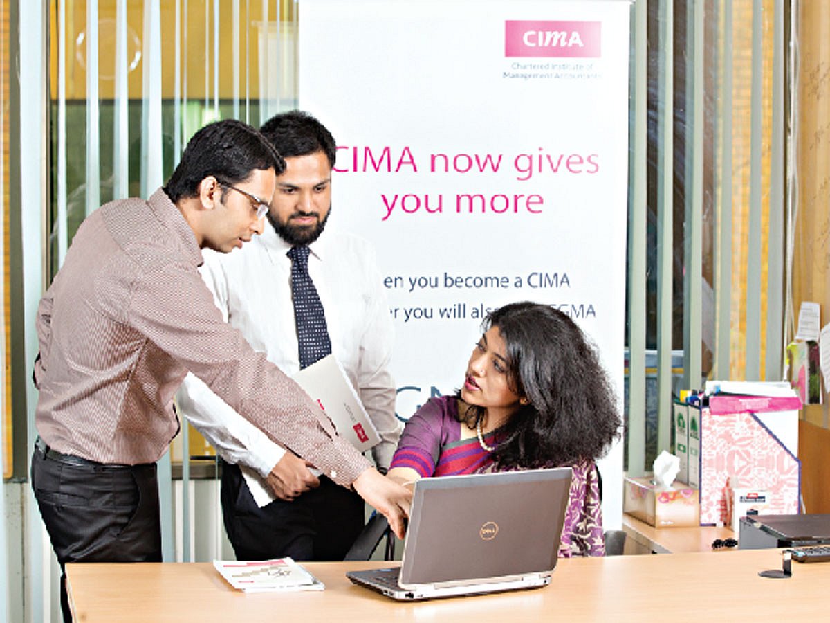 পেশাজীবনে এগিয়ে যাওয়ার পথ করে দেয় সিমা