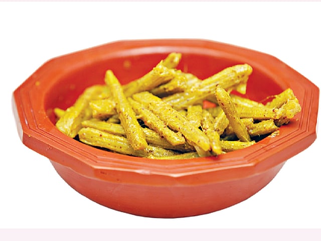 শজনের চচ্চড়ি