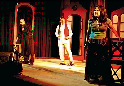 ইচ্ছামৃত্যু নাটকের একটি দৃশ্য