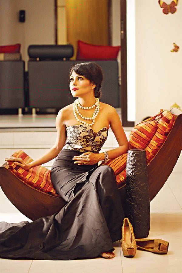 পার্টিতে পরেন এমন পোশাক