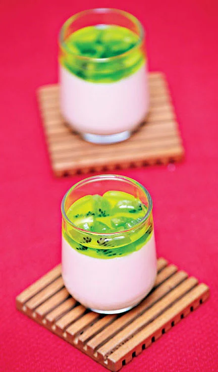 ইয়োগার্ট লেমন চিজ পান্না কোটা