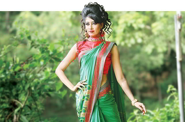 ফ্যাশন হাউস কাসফা বুটিকসের শাড়ি। ঈদ ফ্যাশন প্রতিযোগিতায় শাড়ি ক বিভাগে প্রথম হয় এটি। মডেল: কেয়া