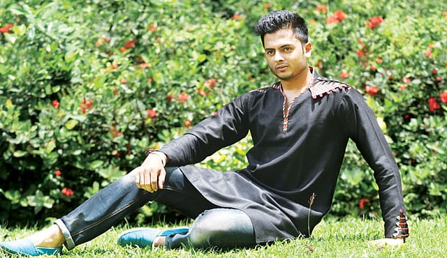 পাঞ্জাবি প্রথম, মেকস ফ্যাশন, মডেল: আলিফ