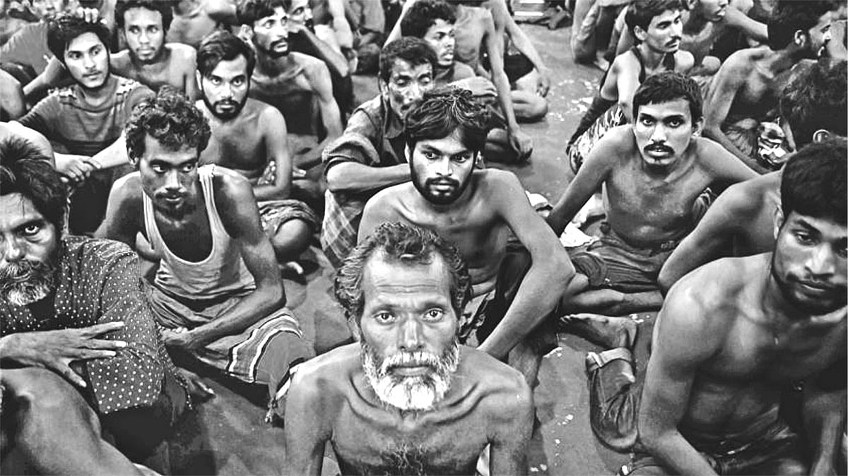 বিপৎসংকুল সমুদ্রযাত্রায় রোহিঙ্গা-বাংলাদেশি—সবাই একই কাতারে