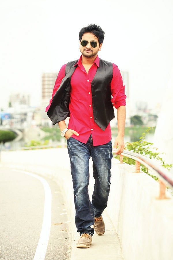 সাইমন সাদিক। ছবি: সুমন ইউসুফ