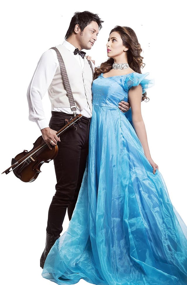 পদ্ম পাতার জল ছবিতে অভিনয় করেছেন ইমন ও মিম